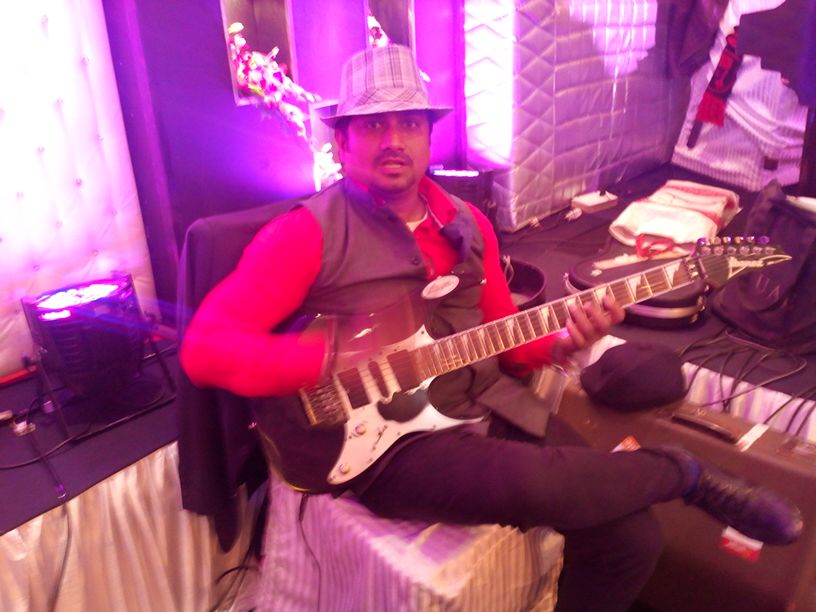 indian guitar players istanbul turkey