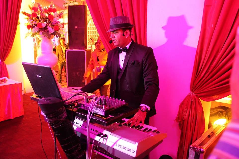 best keyboardist istanbul turkey