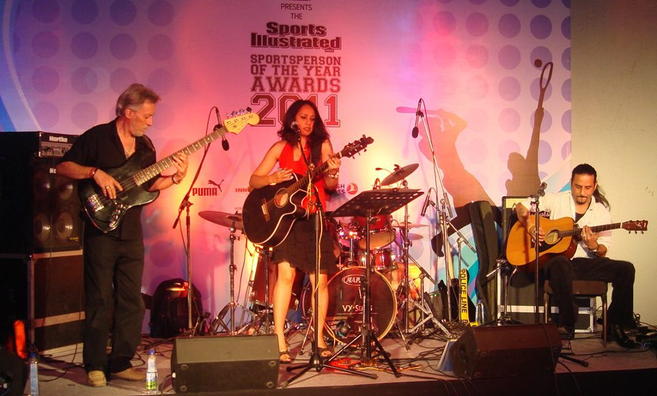 best live rock band istanbul turkey