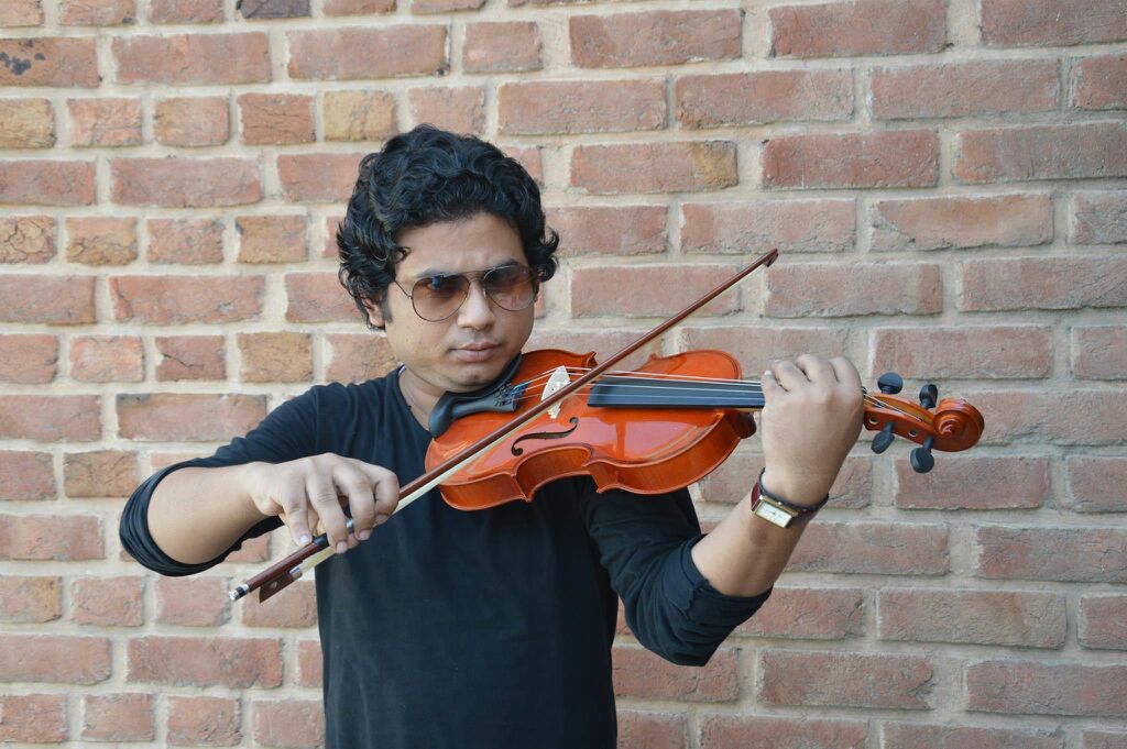 best violin players istanbul turkey